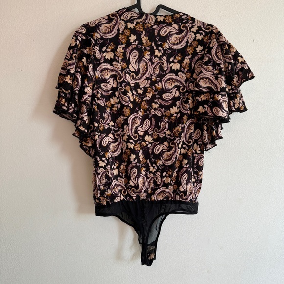 NWT Intimately Free People Ruffled Black Dark Floral Bodysuit Blouse - Picture 6 of 8